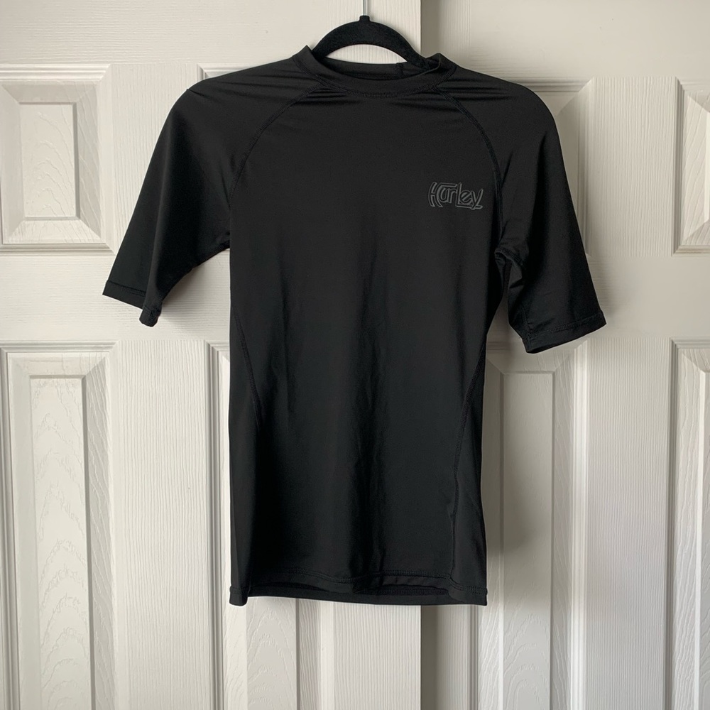 Mens Medium Hurley Rash-guard - runs small.